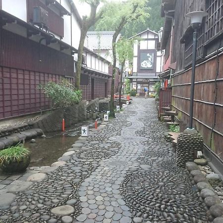 ホテル やなかの大助 郡上市 エクステリア 写真